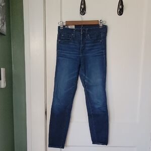 GAP Women's Dark Blue Skinny Jeans - Size 0/25P